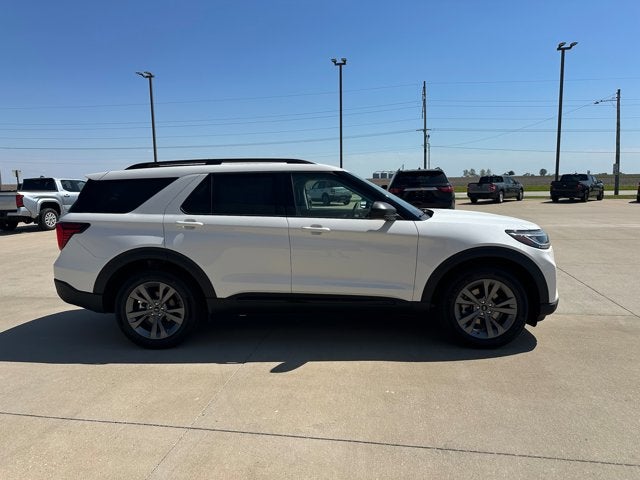 2026 Ford Explorer Active w/100A Pkg