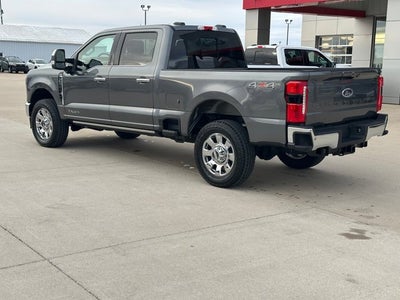 2026 Ford Super Duty F-350 SRW LARIAT