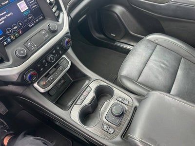 2021 GMC Acadia SLT