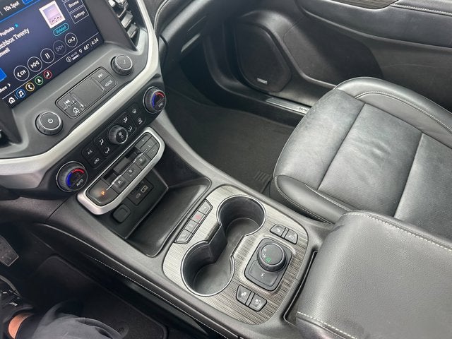 2021 GMC Acadia SLT