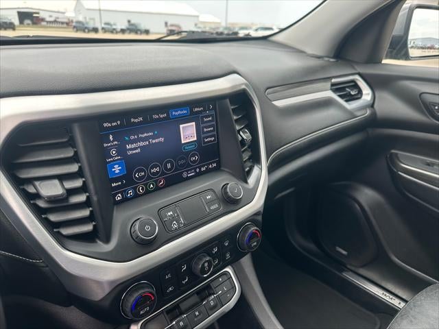 2021 GMC Acadia SLT