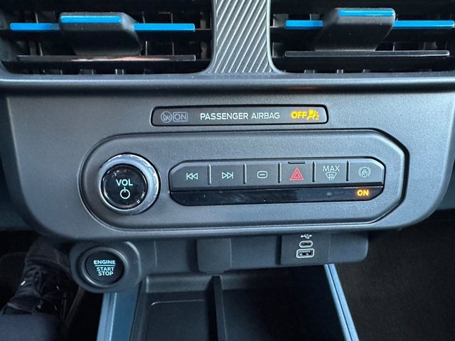 2025 Ford Maverick Lobo Standard