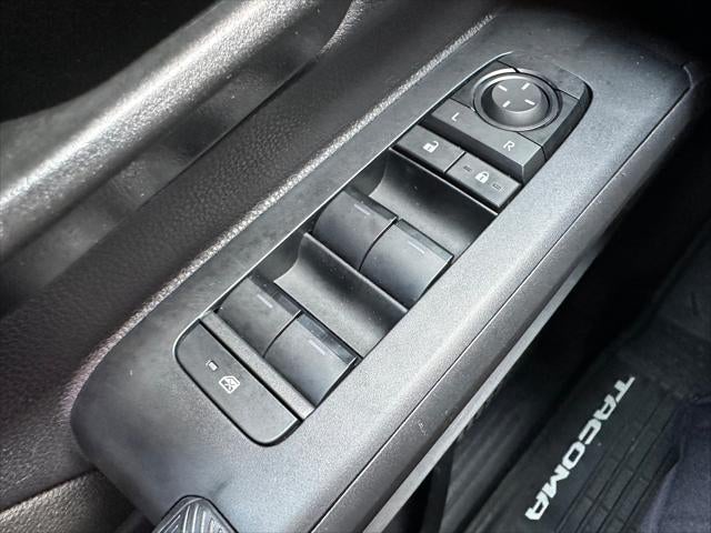 2024 Toyota TACOMA SR5 SR5