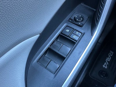 2021 Toyota RAV4 HYBRID Hybrid XLE