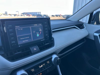 2021 Toyota RAV4 HYBRID Hybrid XLE