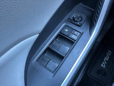 2021 Toyota RAV4 HYBRID Hybrid XLE