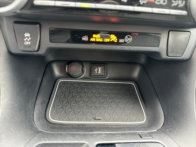 2023 Toyota RAV4 HYBRID Hybrid XLE