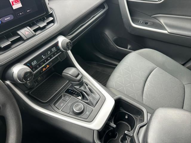 2023 Toyota RAV4 HYBRID Hybrid XLE