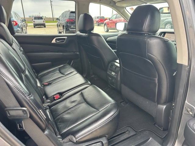 2020 Nissan Pathfinder SL