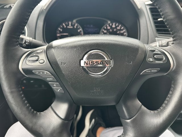 2020 Nissan Pathfinder SL