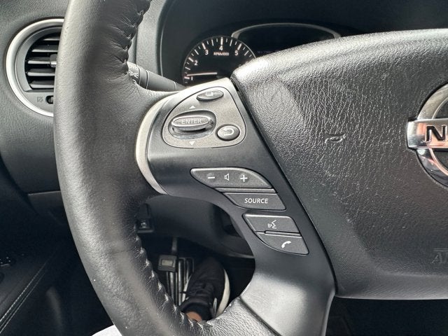 2020 Nissan Pathfinder SL