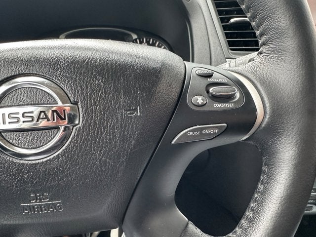 2020 Nissan Pathfinder SL