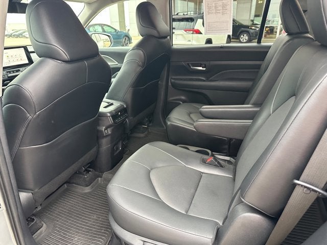 2024 Toyota GRAND HIGHLANDER XLE