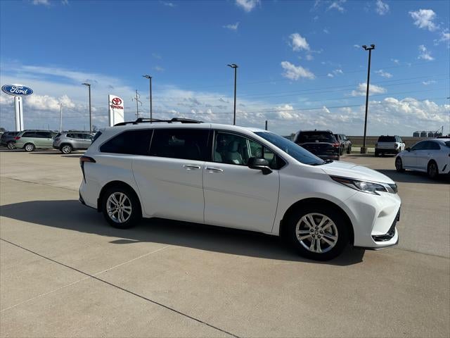 2023 Toyota SIENNA XSE AWD XSE