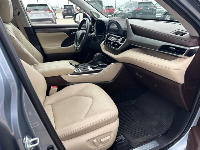 2021 Toyota HIGHLANDER Limited