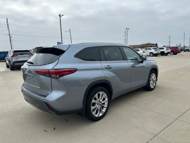2021 Toyota HIGHLANDER Limited