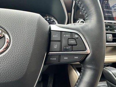 2021 Toyota HIGHLANDER Limited