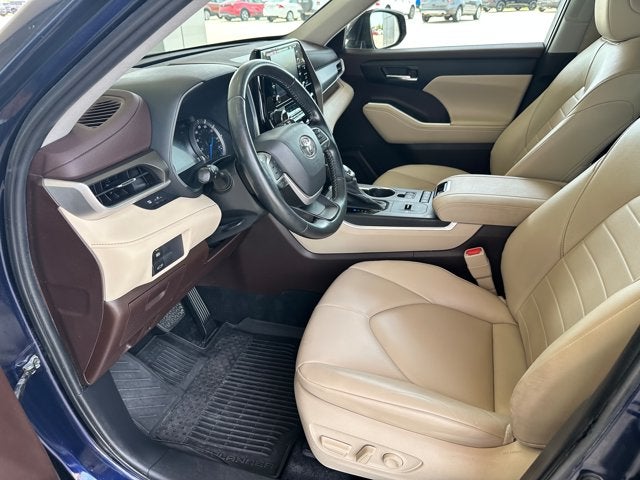 2022 Toyota Highlander Hybrid Hybrid XLE