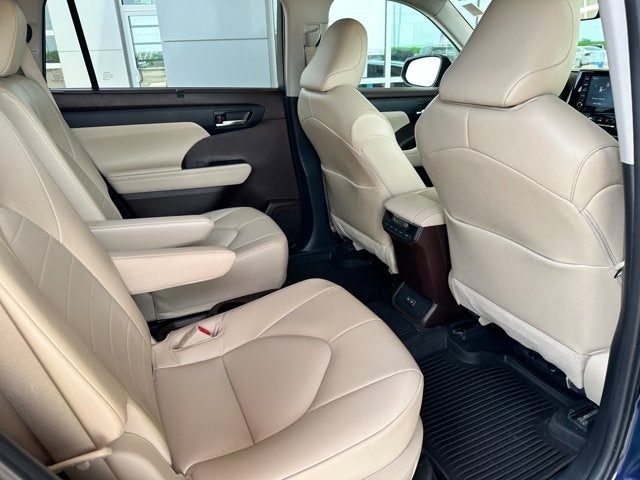 2022 Toyota Highlander Hybrid Hybrid XLE