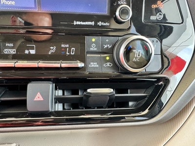 2022 Toyota Highlander Hybrid Hybrid XLE