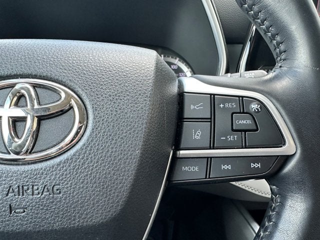 2022 Toyota Highlander Hybrid Hybrid XLE