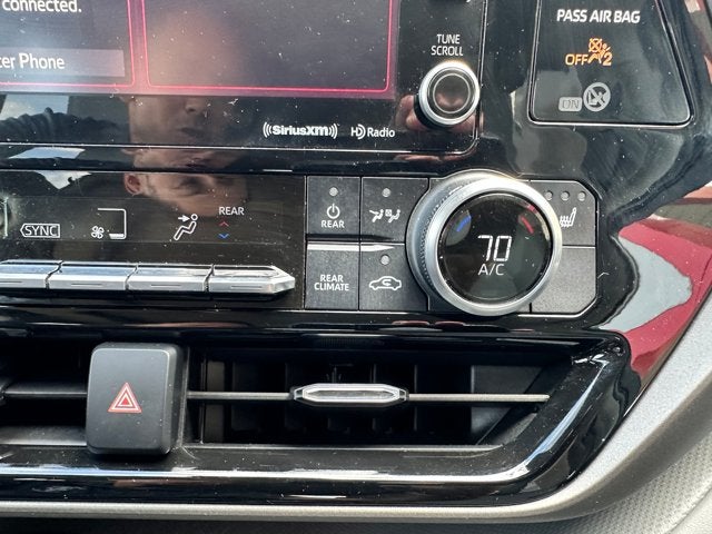 2022 Toyota Highlander Hybrid Hybrid XLE