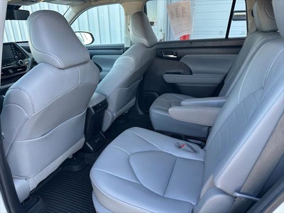 2021 Toyota HIGHLANDER HYBRD Hybrid XLE