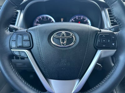 2016 Toyota HIGHLANDER XLE