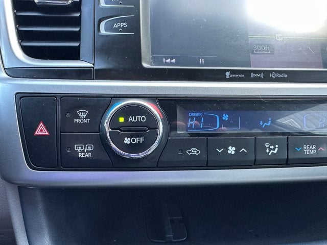 2016 Toyota HIGHLANDER XLE