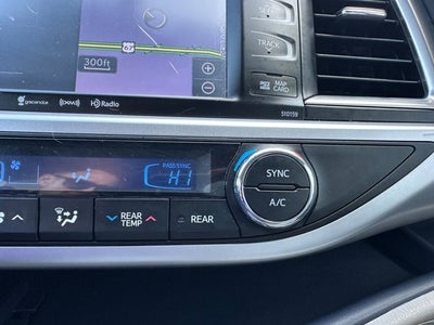 2016 Toyota HIGHLANDER XLE