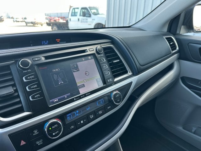 2016 Toyota HIGHLANDER XLE