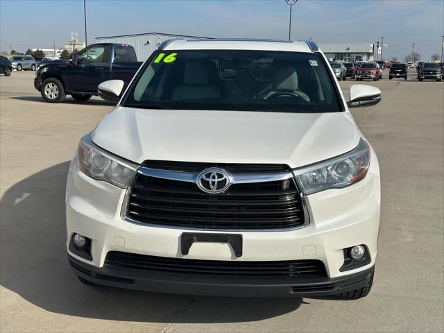 2016 Toyota HIGHLANDER XLE