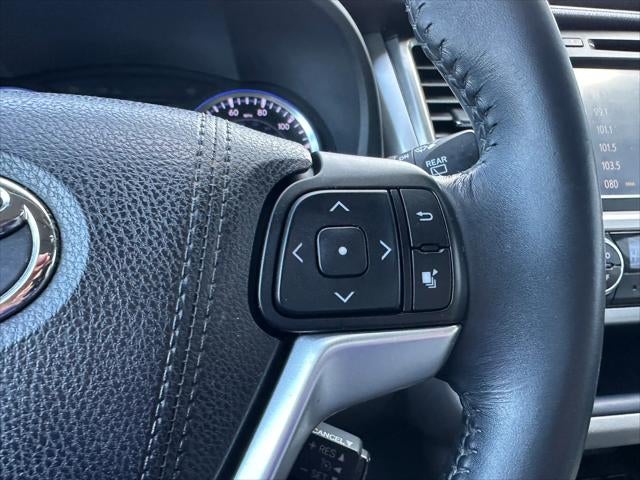 2016 Toyota HIGHLANDER XLE