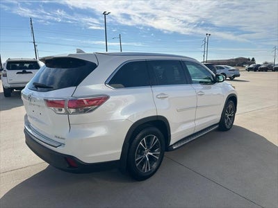 2016 Toyota HIGHLANDER XLE