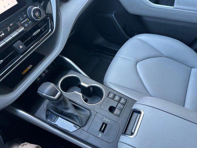 2024 Toyota HIGHLANDER HEV Hybrid XLE