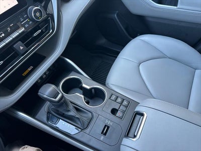 2024 Toyota HIGHLANDER HEV Hybrid XLE