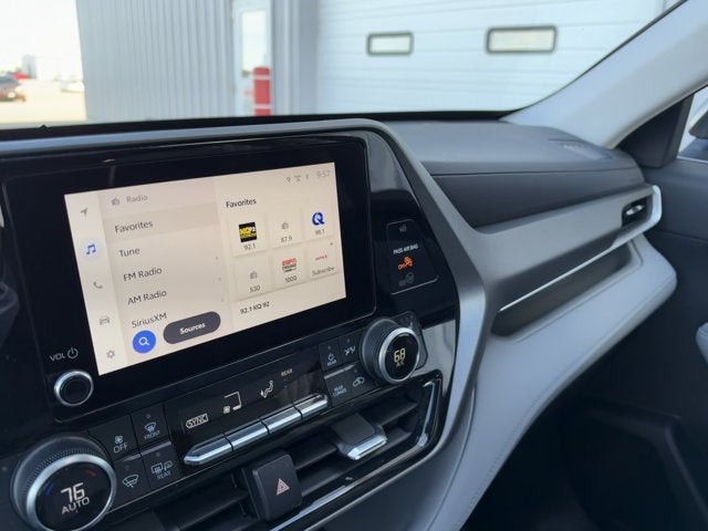 2023 Toyota Highlander Hybrid Hybrid XLE