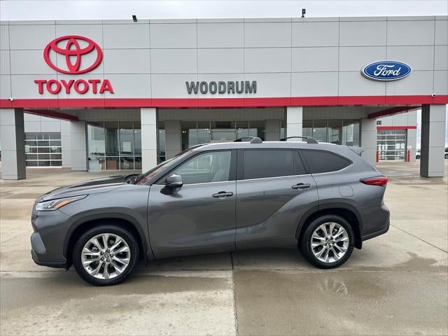 2023 Toyota HIGHLANDER XLE