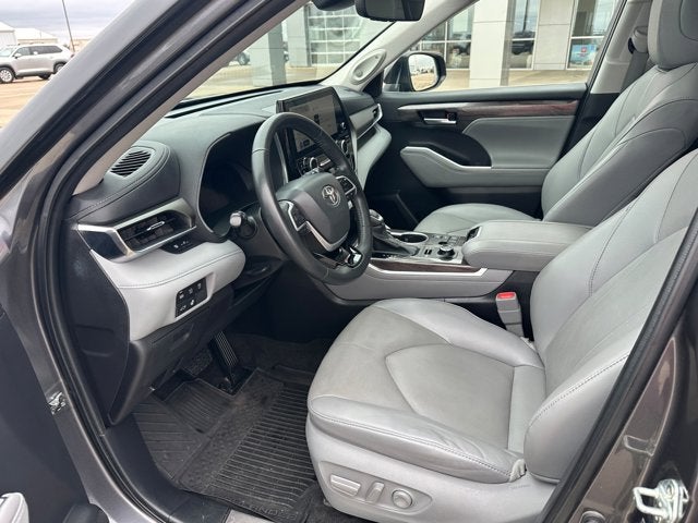 2023 Toyota HIGHLANDER Limited
