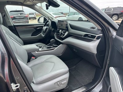 2023 Toyota HIGHLANDER Limited