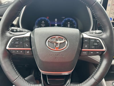 2023 Toyota HIGHLANDER Limited
