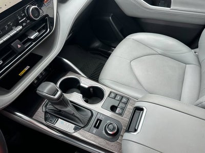 2023 Toyota HIGHLANDER Limited
