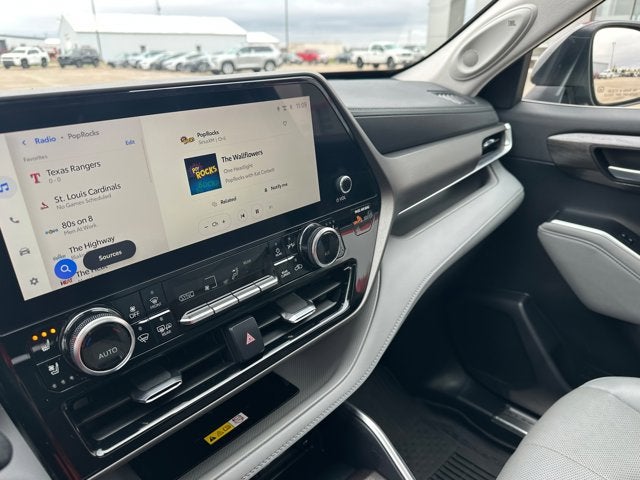 2023 Toyota HIGHLANDER Limited