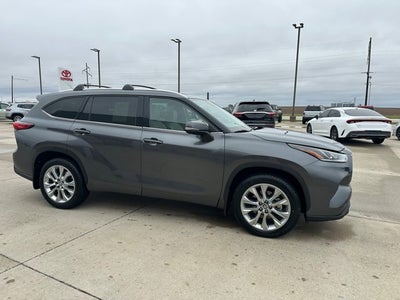 2023 Toyota HIGHLANDER Limited
