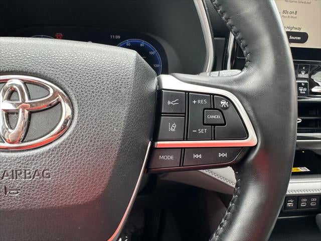 2023 Toyota HIGHLANDER Limited