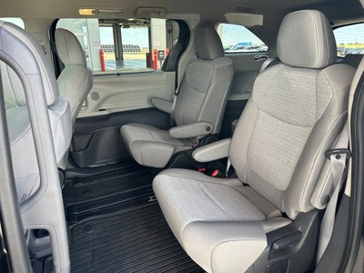 2024 Toyota SIENNA LE AWD LE