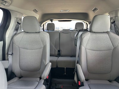 2024 Toyota SIENNA LE AWD LE