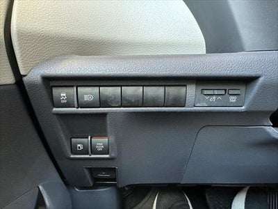 2024 Toyota SIENNA LE AWD LE