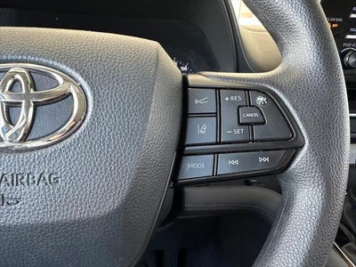 2024 Toyota SIENNA LE AWD LE