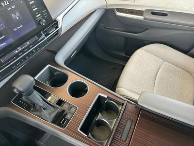 2024 Toyota SIENNA LE AWD LE